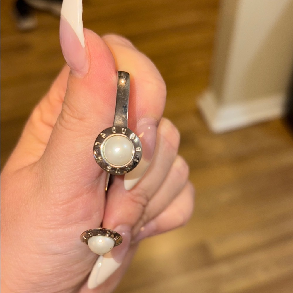 Henri Bendel Elegant Silver and Pearl Women's Bracelet - Picture 2 of 3